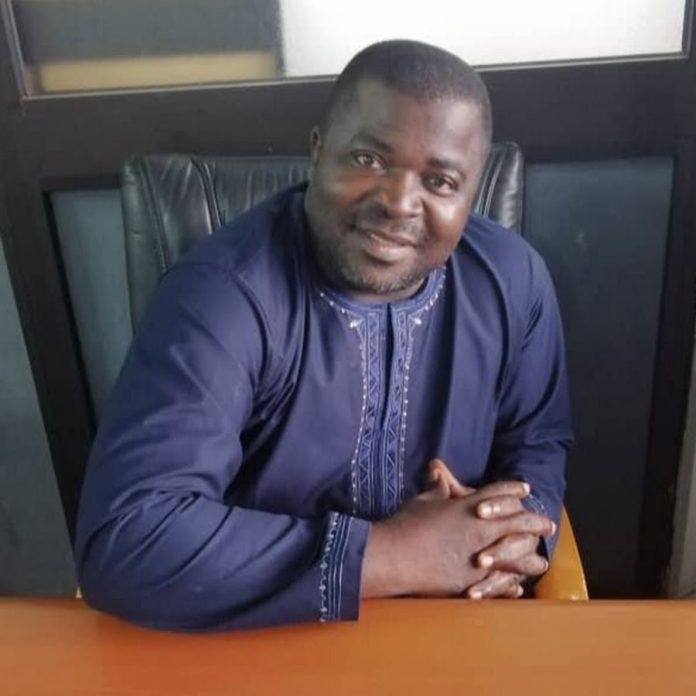 Présidentielle 2025 :l’acteur « Edoudoua non glacé » interpelle le Chef de l’État.