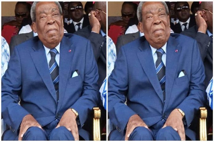 Sénat : bruits de coulisses au sujet du président.