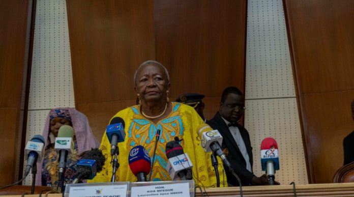 Assemblée nationale: la doyenne d’âge fait un bilan négatif de la Chambre.