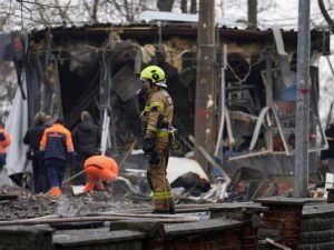 Des explosions ont retenti dans le centre de Kiev, plusieurs blessés