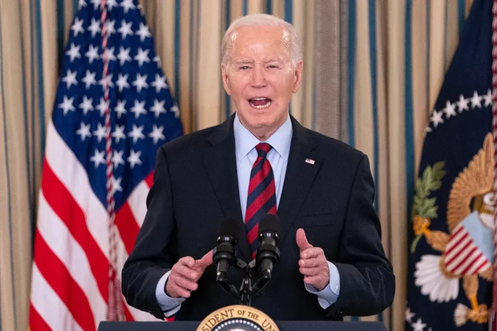 Biden vante un « avenir plein de promesses » face à la « rancoeur » incarnée par Trump
