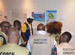 Présidentielle : les Sénégalais entament le dépouillement au résultat indécis