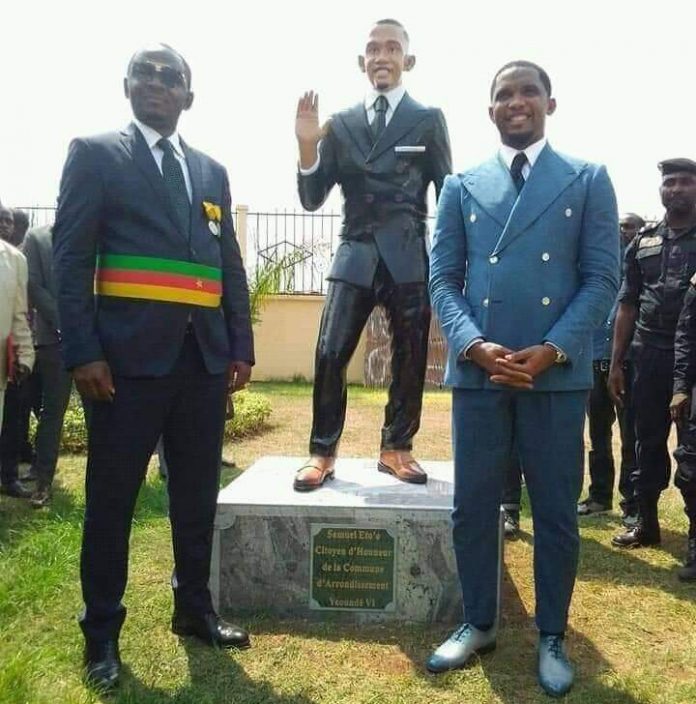 Statuette de Samuel Eto’o : le maire de Yaoundé 6 fait une déclaration
