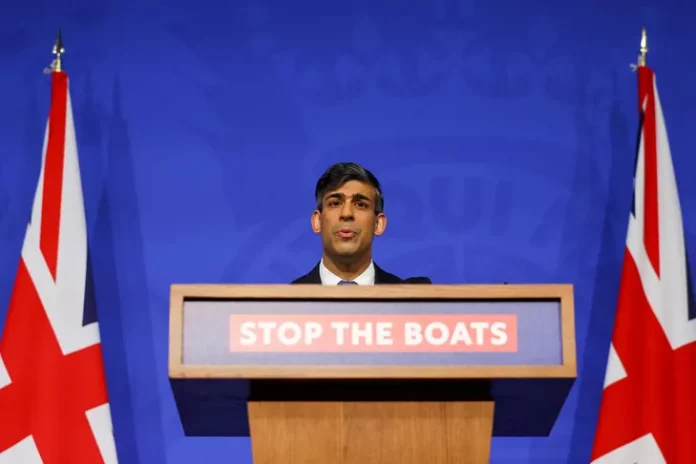 Expulsions vers le Rwanda: tollé après l’adoption de la loi britannique