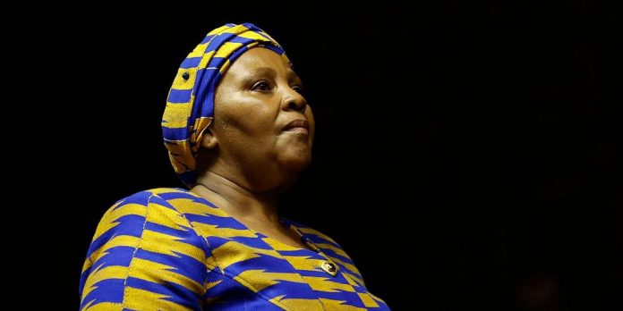 Afrique du Sud: l’ex-présidente du Parlement inculpée pour corruption