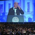 Biden a fait preuve d'autodérision en se moquant de Trump