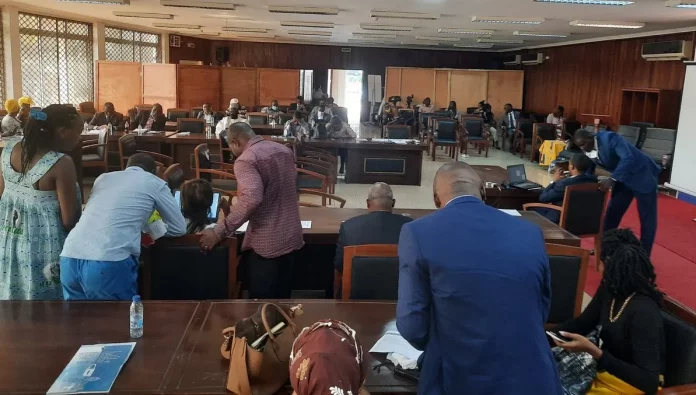 Un détournement de primes au MINPOSTEL et à l’ANTIC présage un mouvement de grève des employés