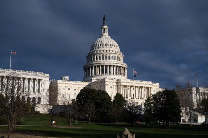Le Congrès américain vote enfin une aide très attendue par l’Ukraine