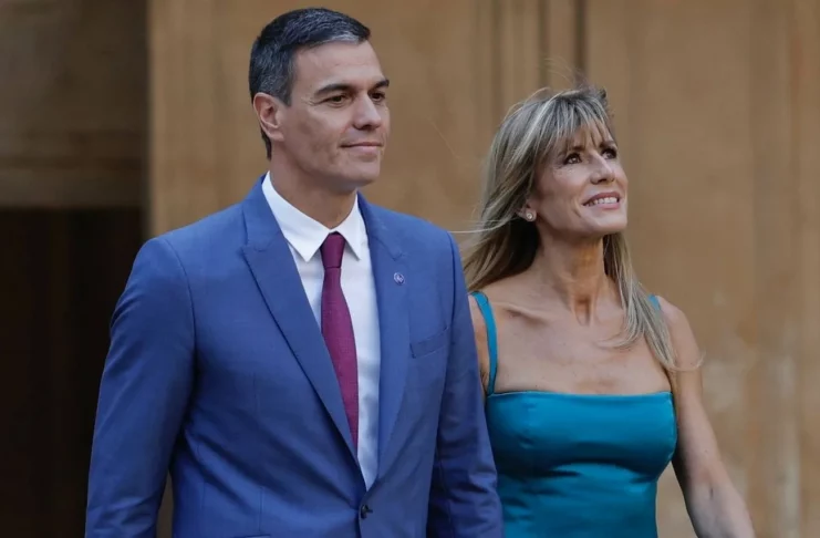 Begoña Gómez, toujours discrète aux cotés de Pedro Sánchez
