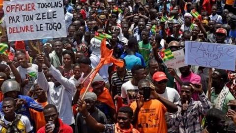 Au Togo, l’opposition tente de remobiliser contre la nouvelle constitution