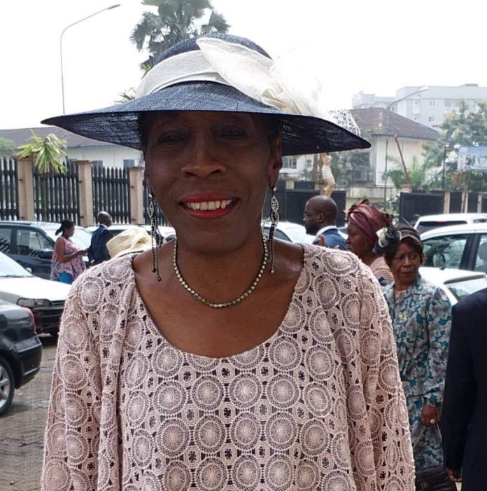 Mouvement progressiste : Christiane Moullende remplace Jean Jacques Ekindi