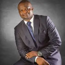 soupçonné de meurtre de son épouse Un enseignant d’université écroué à la prison