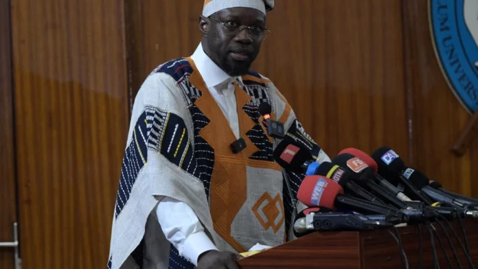 Sénégal: 2 interpellations pour des attaques contre le Premier ministre sur l’homosexualité