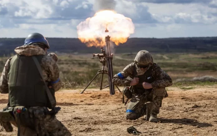 La France pousse l’envoi d’instructeurs militaires européens en Ukraine