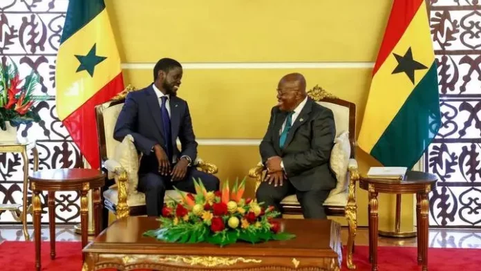 Le président sénégalais en visite au Ghana pour évoquer les crises régionales