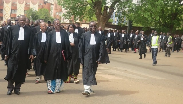 Burkina: grève des avocats après l’incarcération d’un de leurs confrères