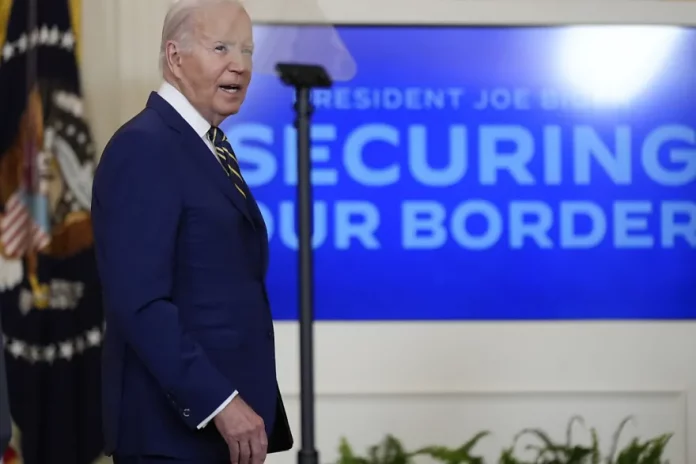Joe Biden donne un coup de barre à droite sur l’immigration