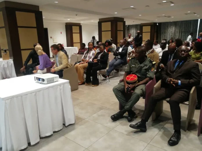 Gestion de la santé: Une transformation en cours de téléchargement au Cameroun