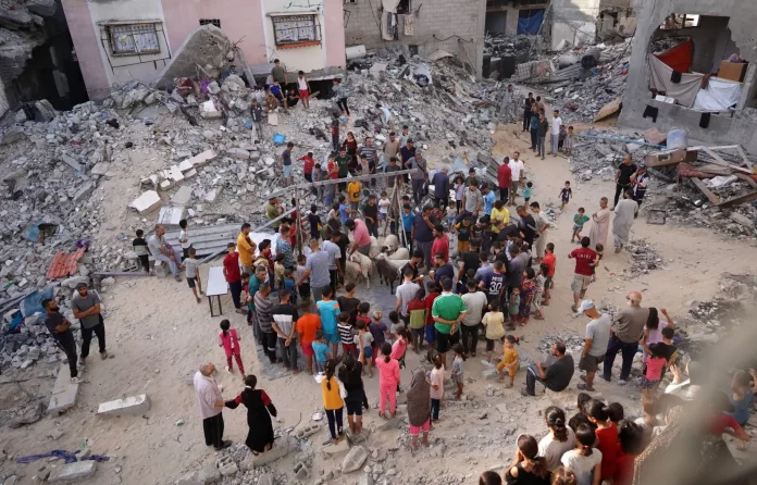 Aide humanitaire: Israël annonce une pause de ses opérations dans une zone de Gaza