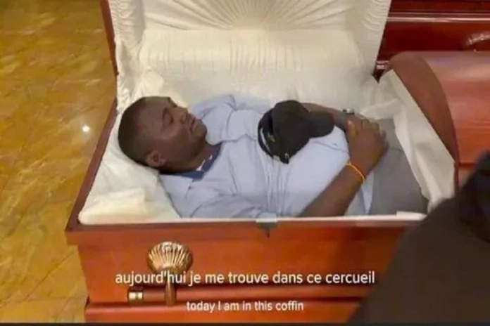 Le web comedien Steve Fah accusé de pratique de sorcellerie