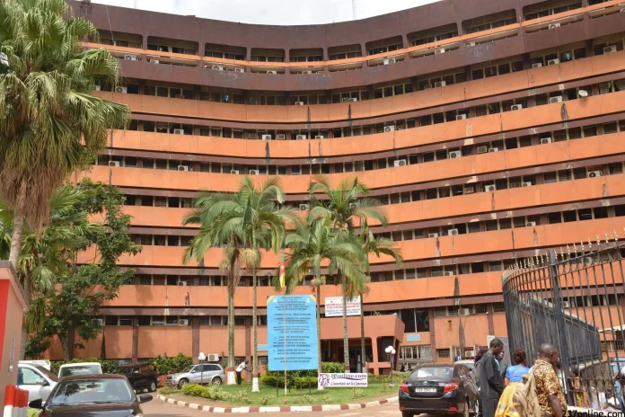 L’Etat baisse le taux de recrutement à la fonction publique de 50%