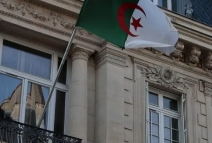 Sahara: Alger retire son ambassadeur après le soutien renforcé de Paris à la position marocaine