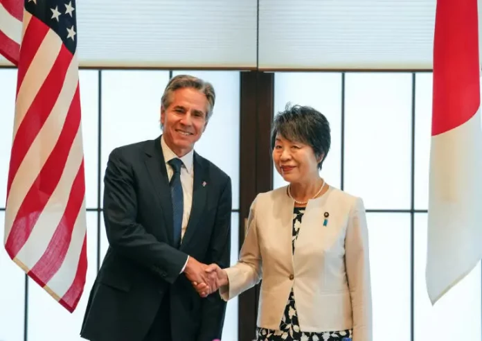 Washington et Tokyo resserrent leurs liens de défense en ciblant la Chine