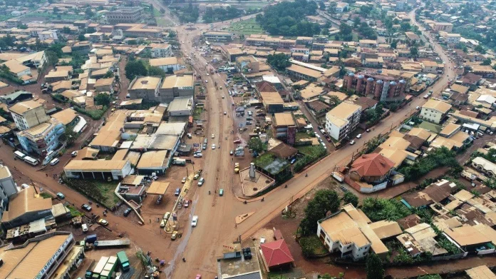 Un homme tue sa maîtresse et se rend à la police