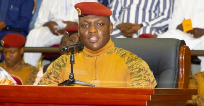 Le capitaine Traoré accuse ses voisins ivoirien et béninois de vouloir déstabiliser le Burkina