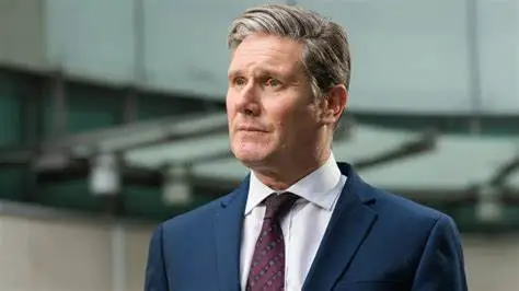Keir Starmer, l’avocat ambitieux qui a ramené le Labour au pouvoir