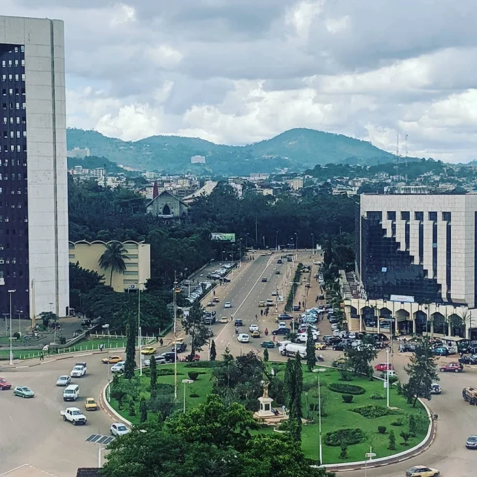 Un maçon décède chez un colonel à Yaoundé une enquête approfondie réclamée par sa famille