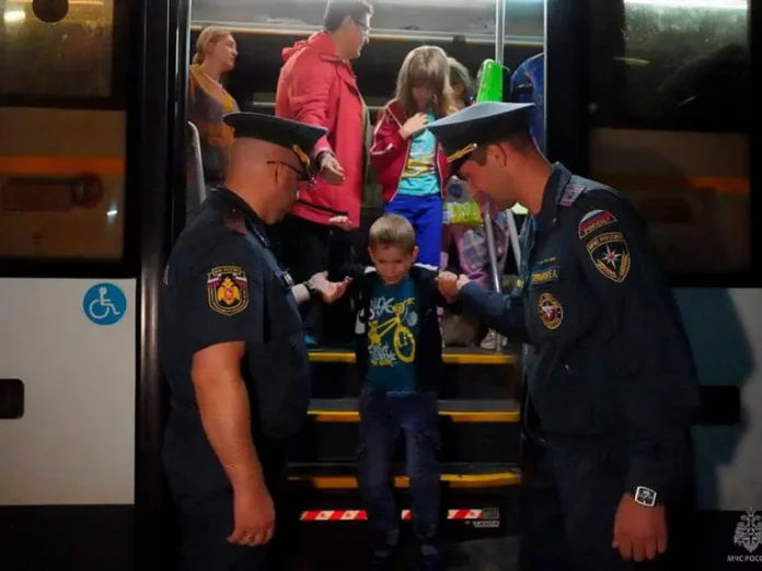 « Plus rien » : la fuite d’une famille russe face à l’avancée de l’armée ukrainienne