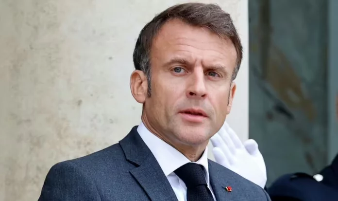 Les consultations s’éternisent en France, toujours sans Premier ministre