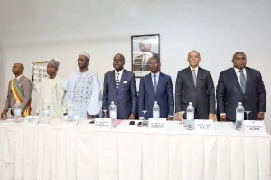 Le port autonome de Douala et la rénovation du port de Garoua