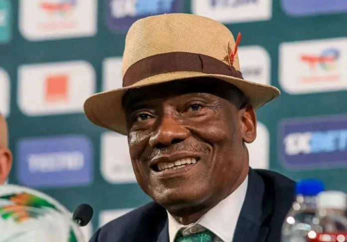 Joseph Antoine Bell moralise ses followers