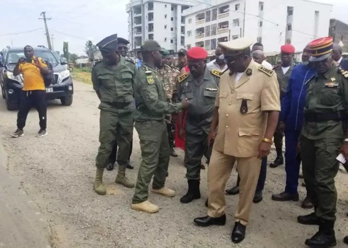 Insécurité à Douala : Un conducteur de moto se fait poignardé après la mise en garde du gouverneur.