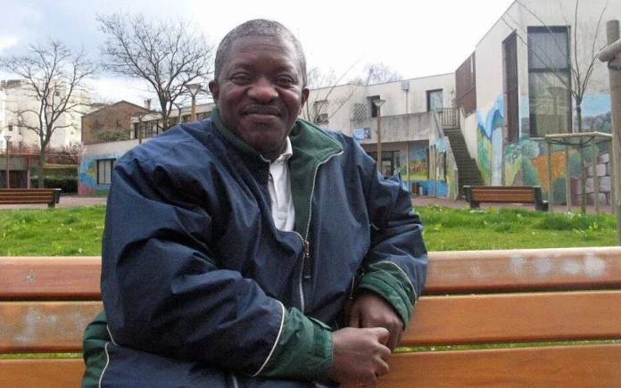 Gaston Kelman tacle Marc Brys