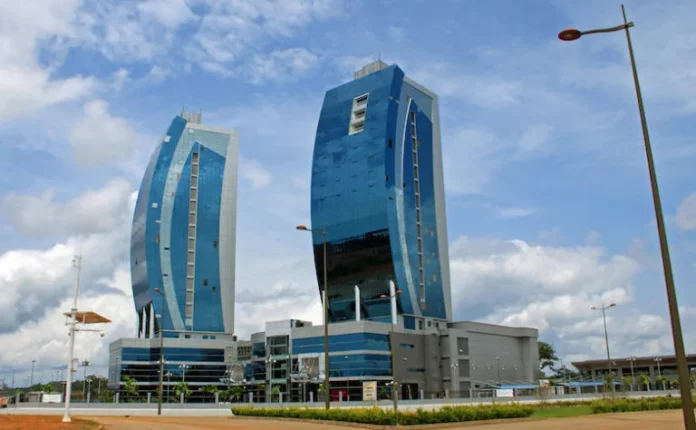 Guinée équatoriale: le rêve américain de la jeunesse