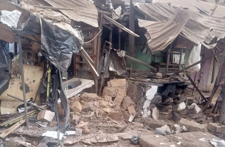 Un attentat à la bombe artisanale fait un mort à Bamenda