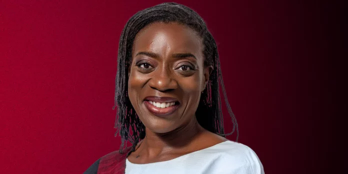 La police interrompt la conférence de presse au domicile de Michele Ndoki