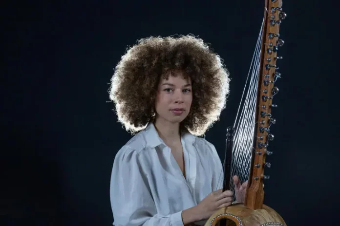 Reconnectée à ses « racines africaines », Lubiana chante sa « Terre rouge »