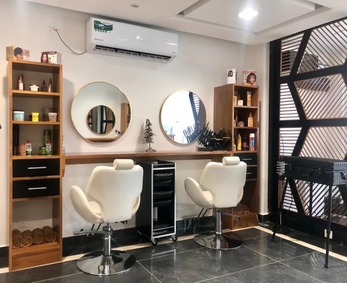 Douala : Une esthéticienne vandalise un salon de beauté par jalousie
