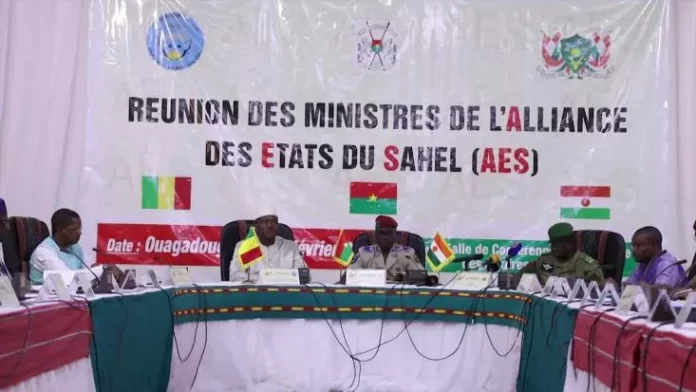 Le Mali, le Niger et le Burkina veulent harmoniser leurs passeports et pièces d’identité