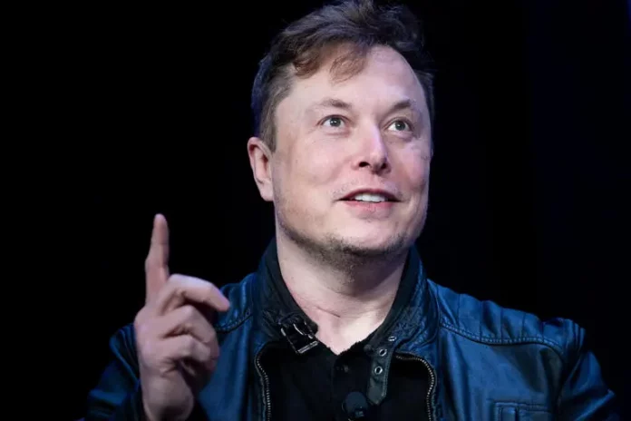 Elon Musk attaque des juges italiens sur le thème des migrants