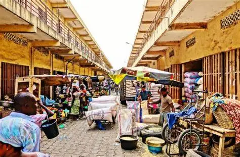 Bénin: le mythique marché de Dantokpa vit ses derniers instants