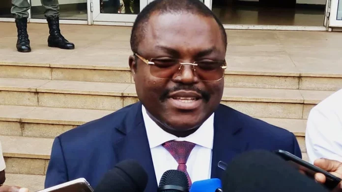 Décès de la lycéenne du lycée de Deido : Samuel Dieudonné Ivaha se rend sur le lieu du drame.