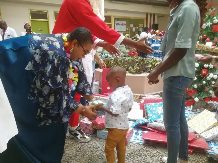 Hôpital Général de Douala : Les joies de Noël