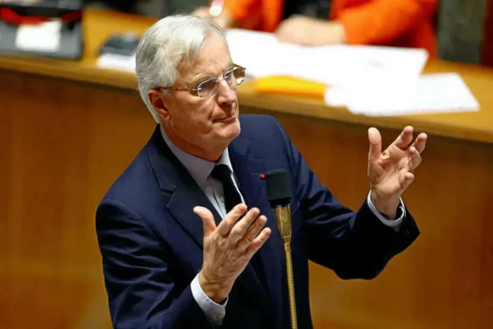 En sursis, le gouvernement Barnier sur le point de tomber