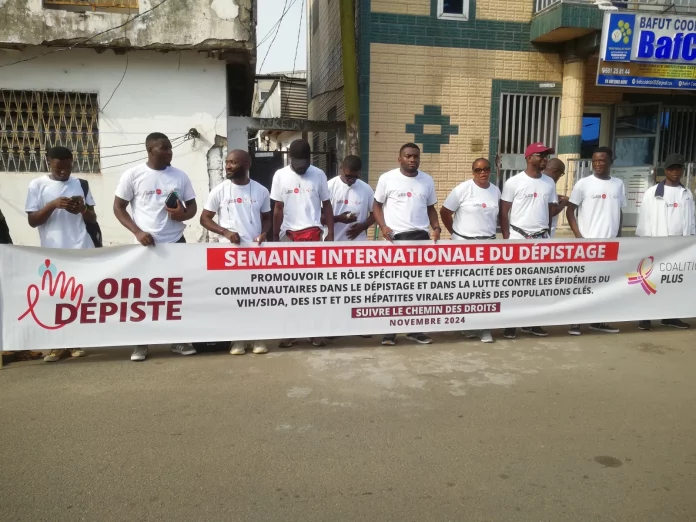 Lutte contre le sida : hommes et femmes se mobilisent à Douala