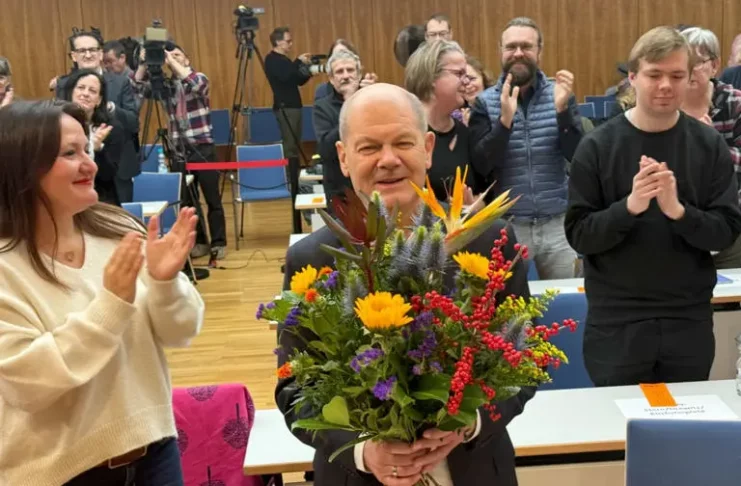 Friedrich Merz face à Olaf Scholz : Un duel stratégique
